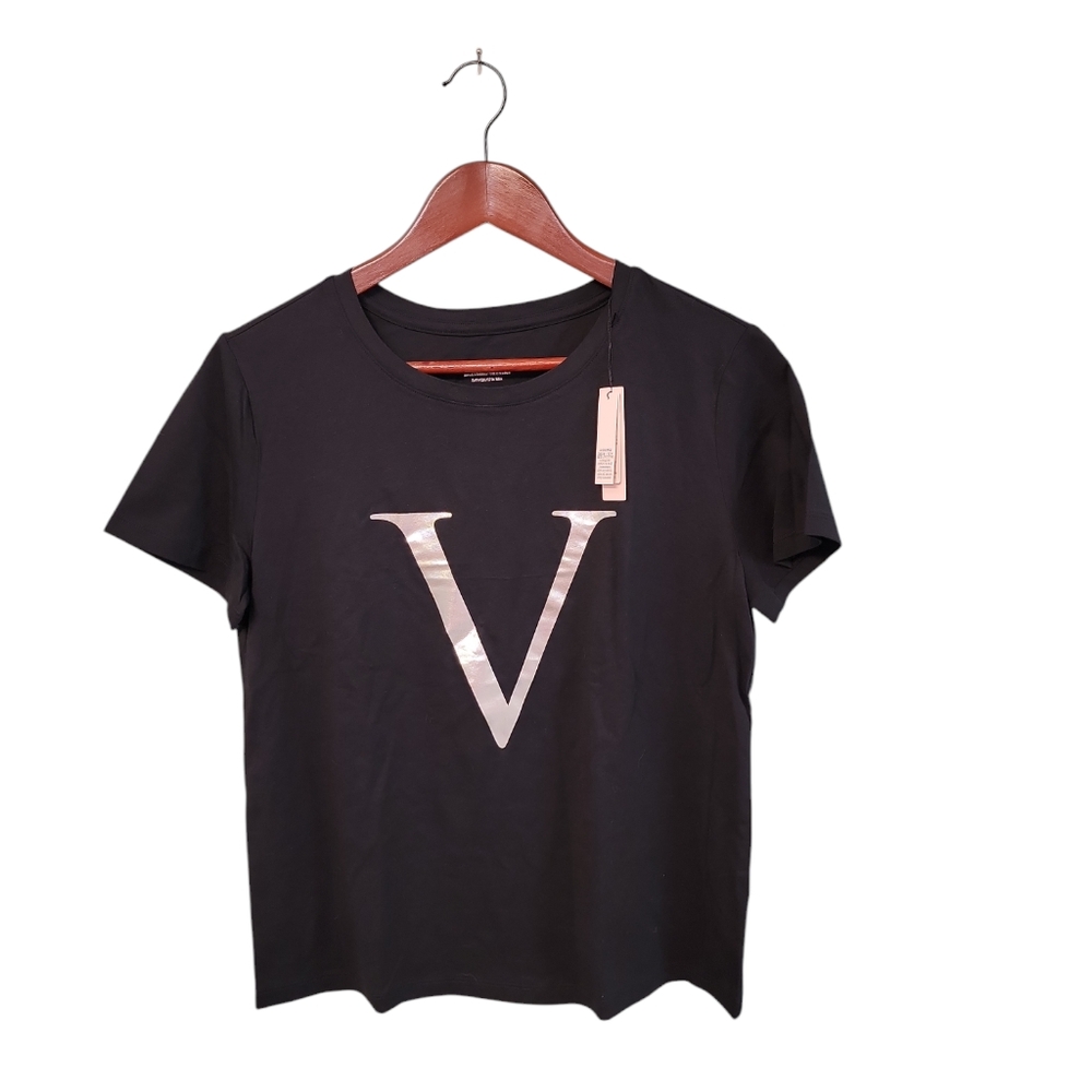 Victoria's Secret NWT Womens V Graphic Shory Sleeve Tee Size Small‎